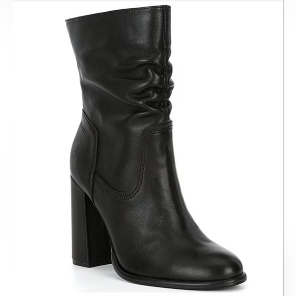 Steve Madden Vector - Picture 1 of 8